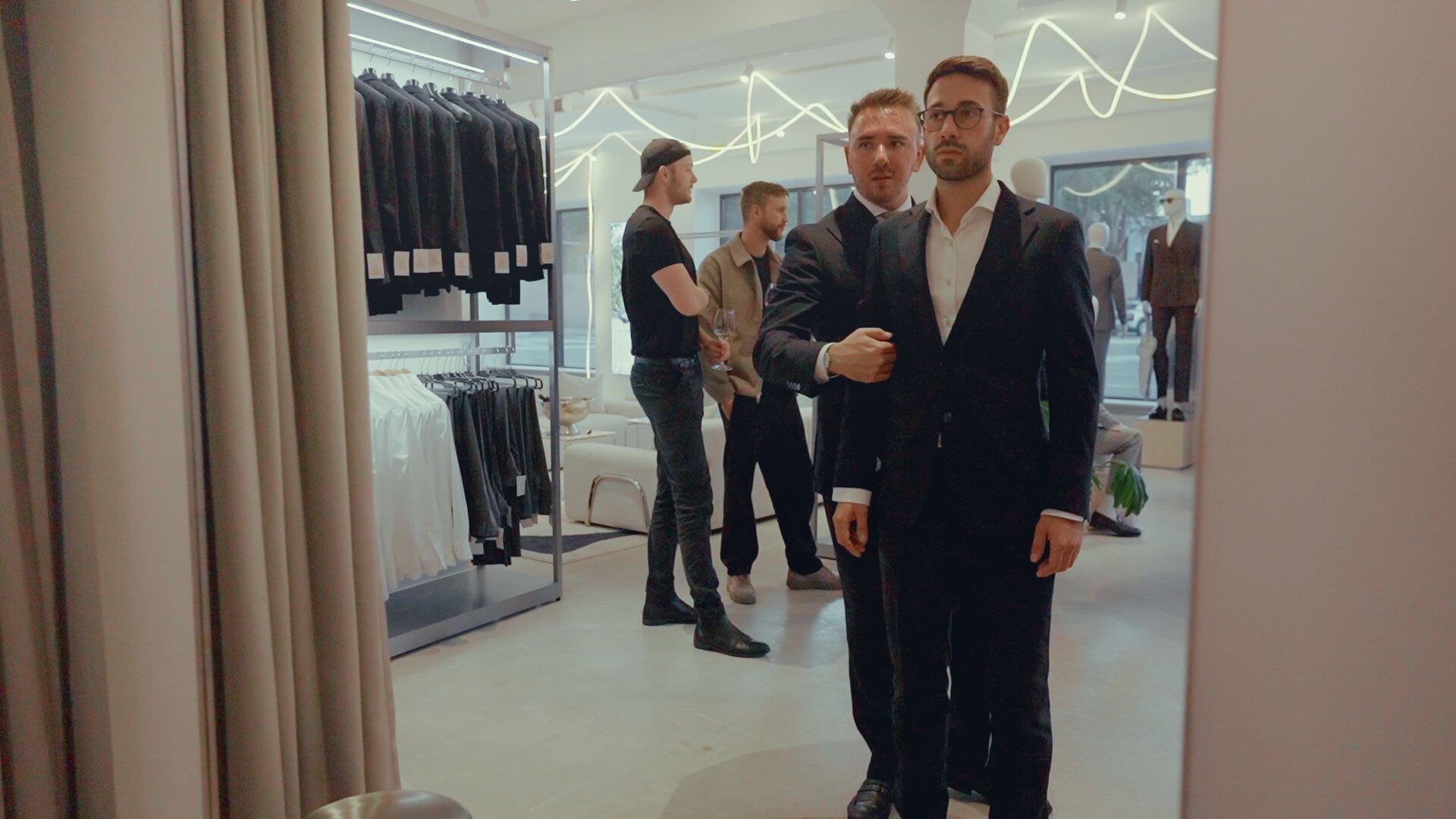 Try on – Feel The Difference